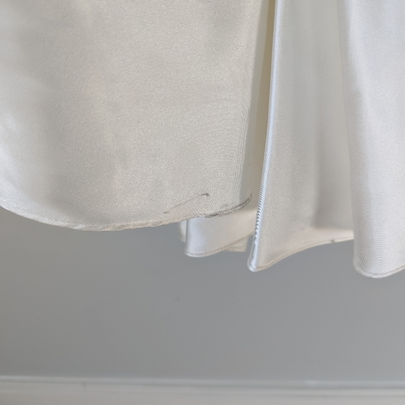 David's Bridal Trumpet Wedding Gown - Picture 9 of 13